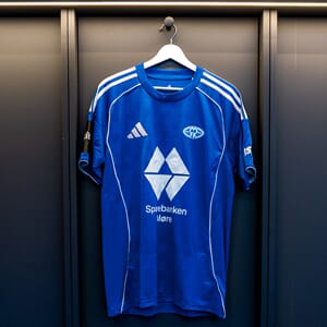 Hjemmedrakt 2025 kvinne