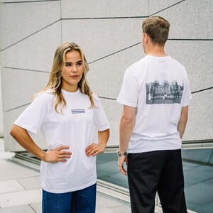 International T-skjorte